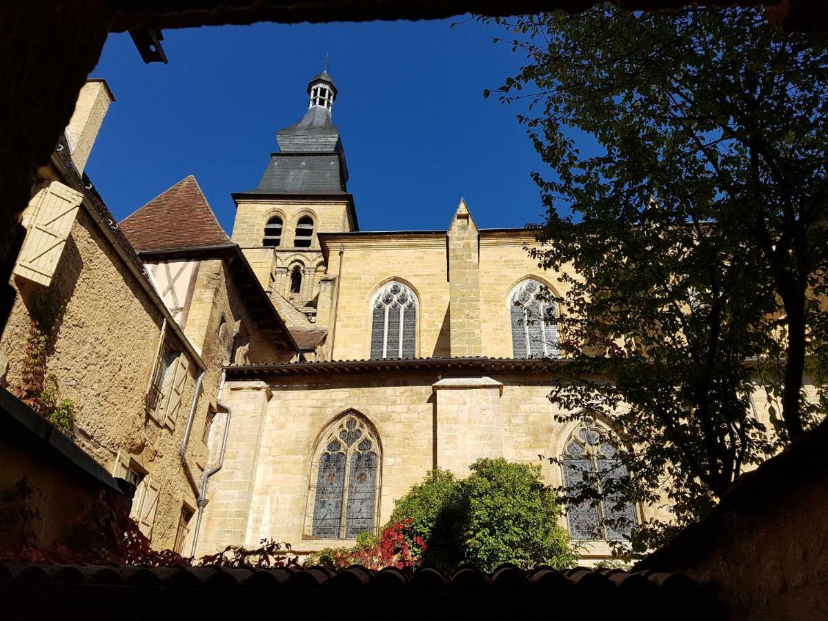 Appartement Le Cardinal Sarlat-la-Canéda Exterior photo